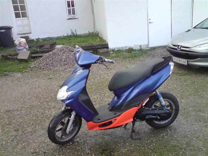 Yamaha jog R ´solgt  billede 5