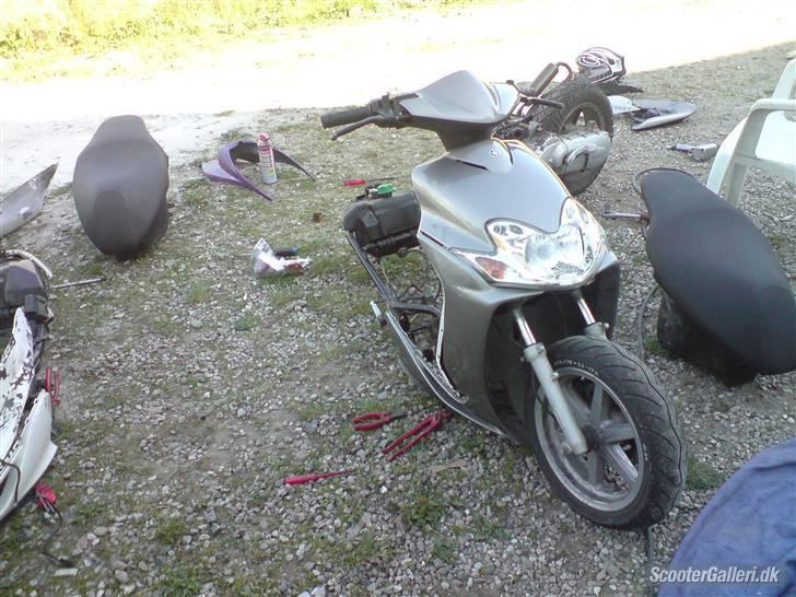 Yamaha jog R ´solgt  - som den stod før  billede 11