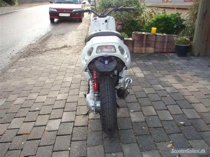 Piaggio NRG SÆLGES 4000,- KONTANT billede 4