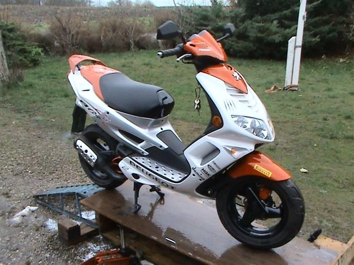 Peugeot speedfight 2.NU MIN SØNS. billede 1
