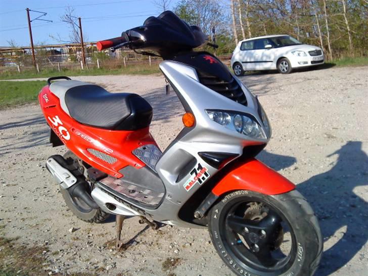 Peugeot Speedfight 2 MHR Solgt - Sådan som speedfighten står nu, den er næsten færdig billede 1