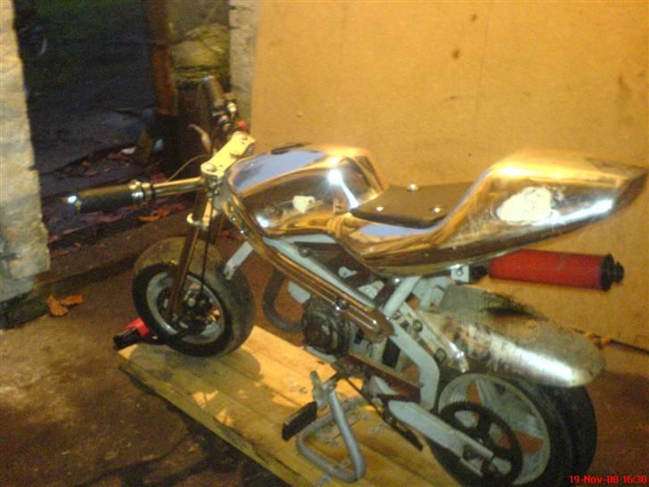 MiniBike *POCKETBIKE* / *BYTTET* billede 3