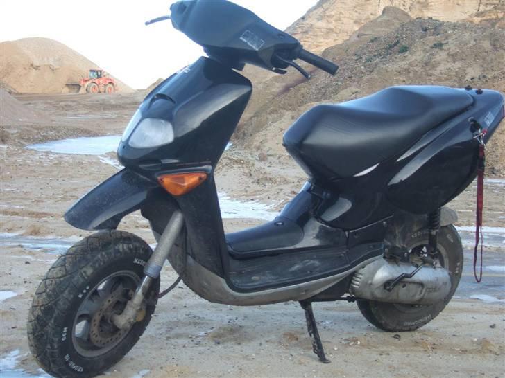 Aprilia rally ac total skadet. billede 6