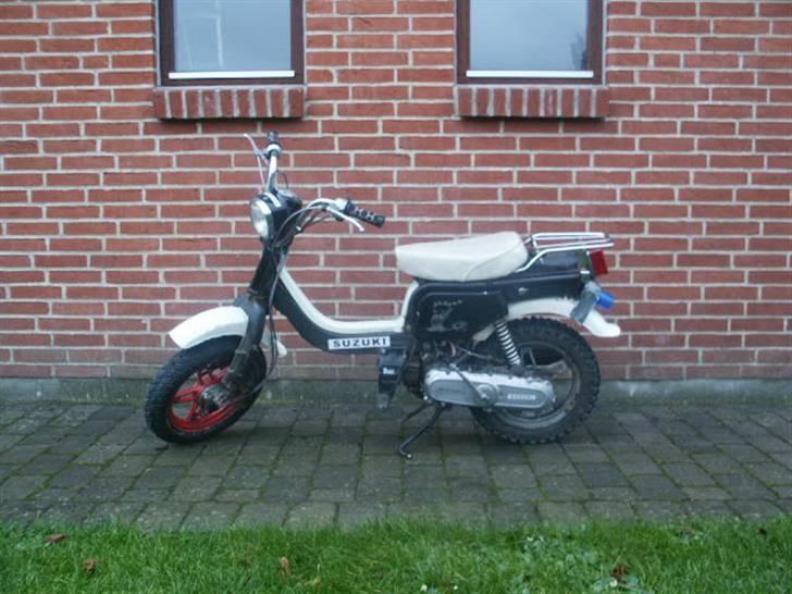 Suzuki FZ50 $SOLGT$ billede 1
