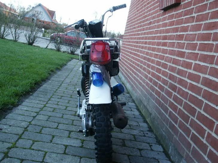 Suzuki FZ50 $SOLGT$ billede 4