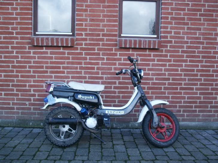 Suzuki FZ50 $SOLGT$ billede 14