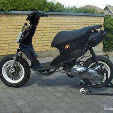 Yamaha Jog R Team speed Solgt