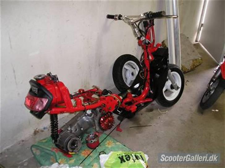 Yamaha jog til salg billede 5