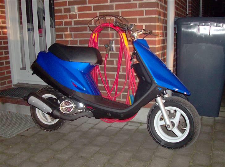 Yamaha jog til salg - med mine gamle fælg billede 7