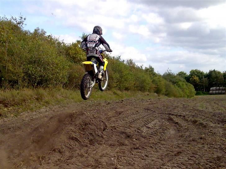 Suzuki rm 125 - ..ude og kører d; billede 5