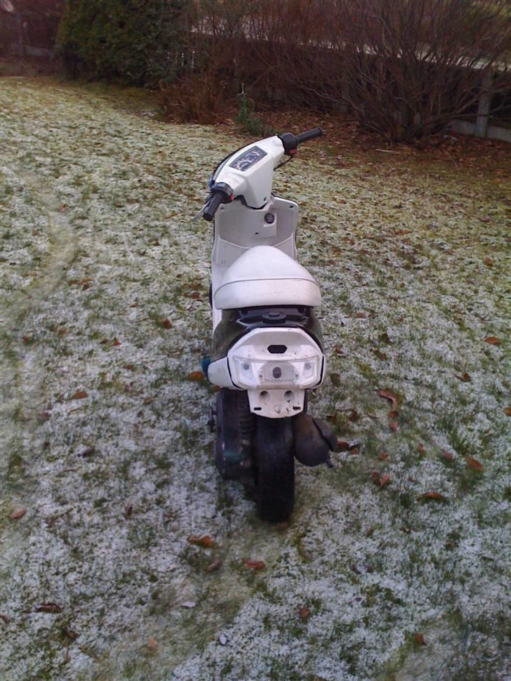 Yamaha Jog Fs - Sne tur i haven billede 11