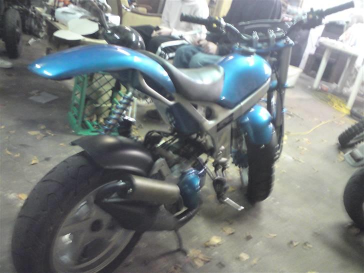 Suzuki Street magic nakket billede 6