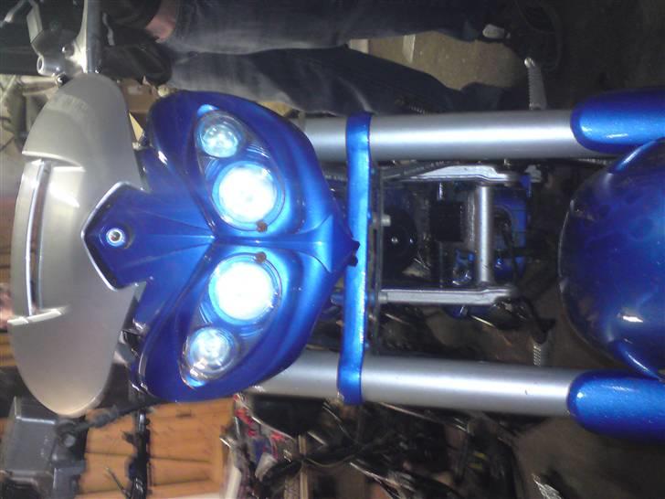 Suzuki Street magic nakket billede 14