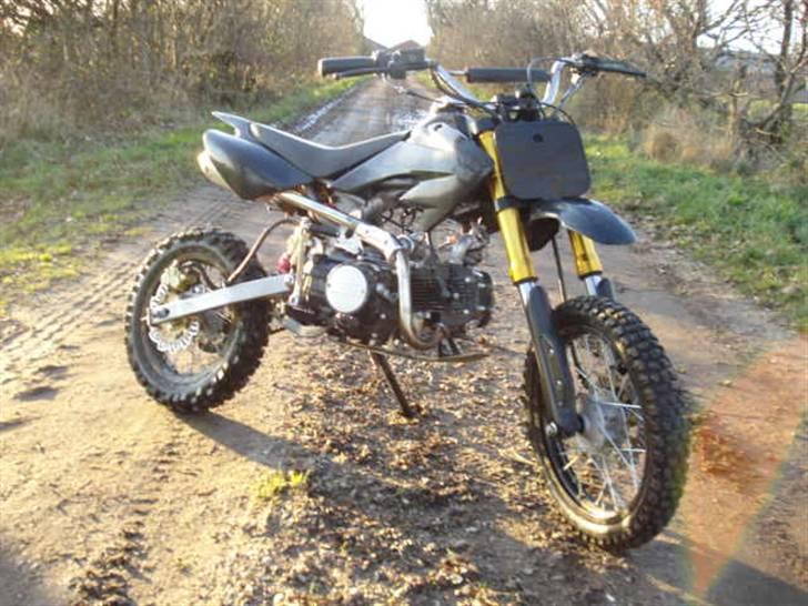 MiniBike Dirt bike 125cc/ SOLGT / billede 1