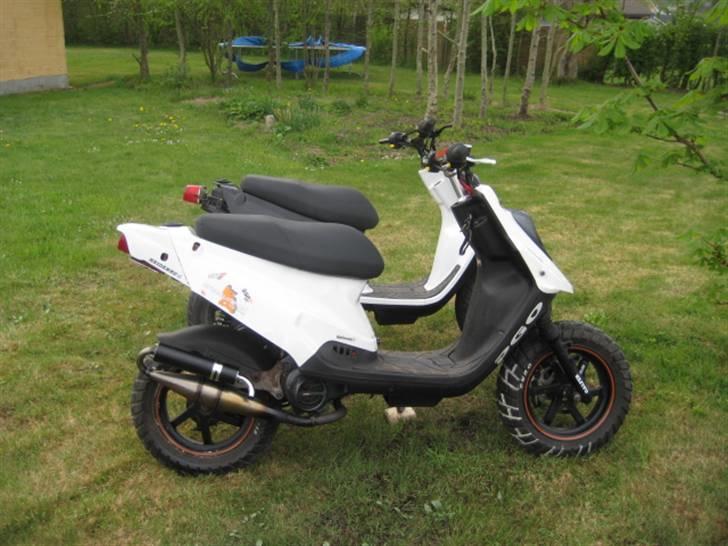 PGO Hot 50 solgt billede 2