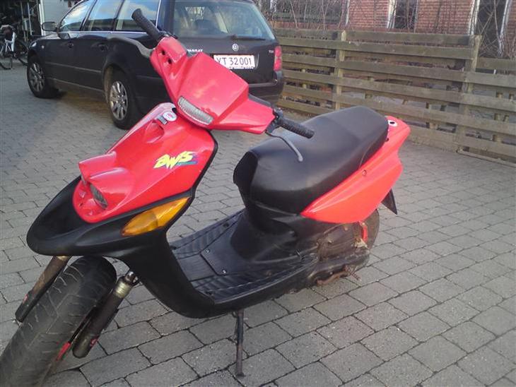 {{currentPhoto.altText}} billede {{currentPhoto.number}}