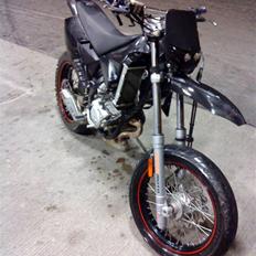 CPI sm solgt i dele og skotte