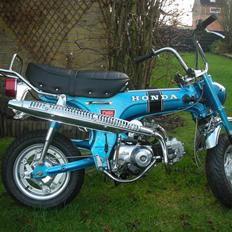 Honda DAX ST 50