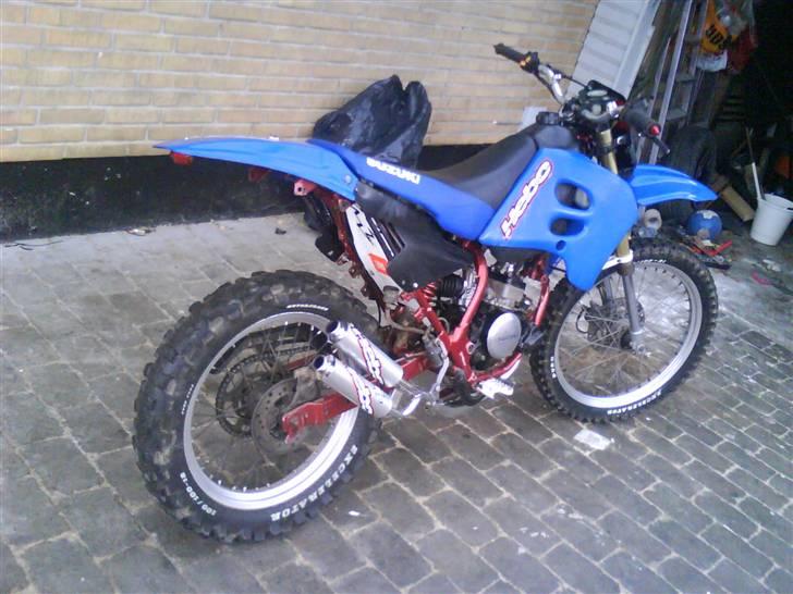 Suzuki Rmx Byttet - med Gilera sideskjolde. billede 13