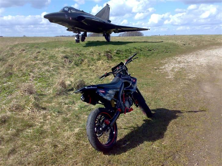 Derbi Senda SM X-treme (Solgt) - flyet i baggrunden :) billede 12
