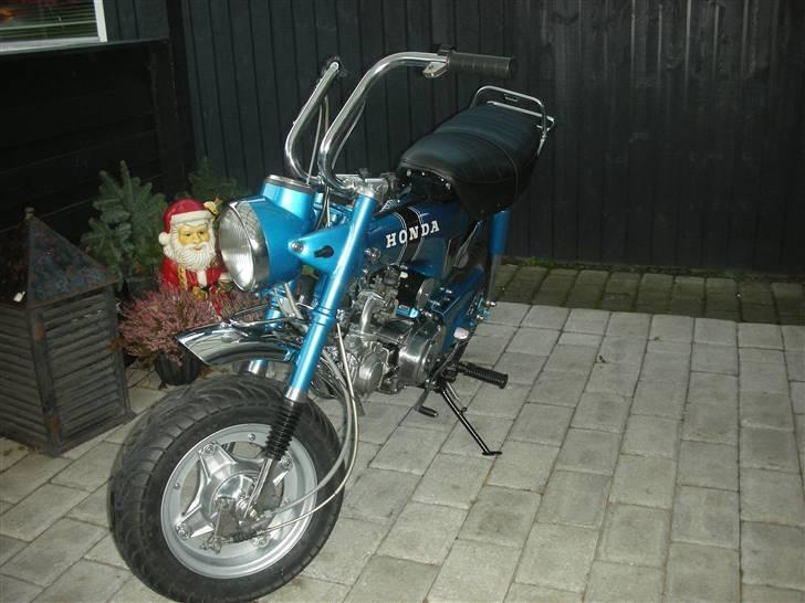 Honda DAX ST 50 billede 4