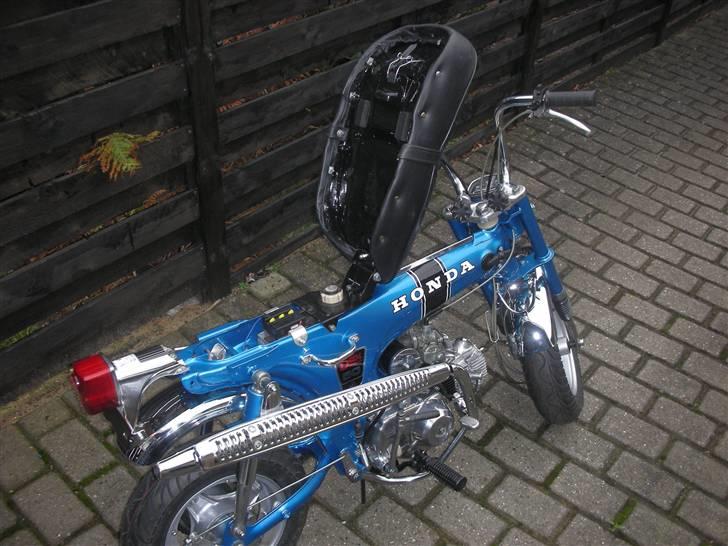 Honda DAX ST 50 billede 9