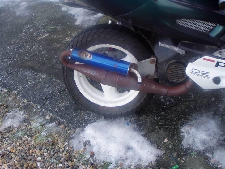 Peugeot speedfight 2... byttet - TNT O-ne kommer til at være sort efter nyt år;D billede 4