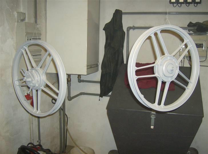 Puch Maxi K (Original)(SOLGT!) - Så blev fælgene grundet.. så skal de bare males sølv... billede 7