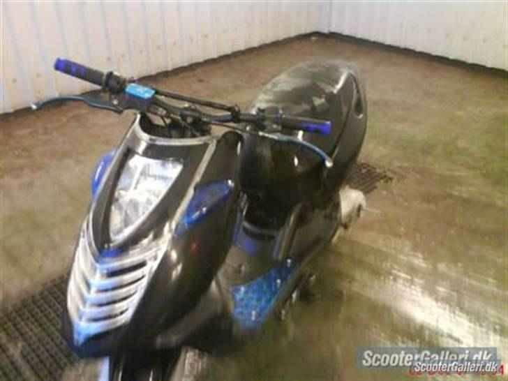 Aprilia sonic byttet til jog R - som den så ud da den tidligere ejer havde den billede 9