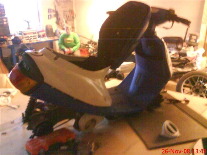 Yamaha Jog as - et lille billede af hvordan joggen ser ud i mens vi er igang på højtryk billede 11