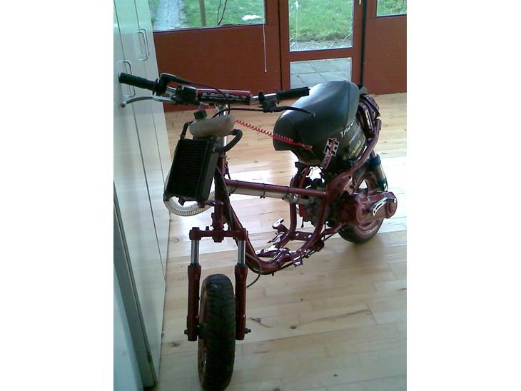 {{currentPhoto.altText}} billede {{currentPhoto.number}}