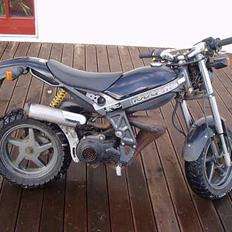 Suzuki Street Magic (Solgt)