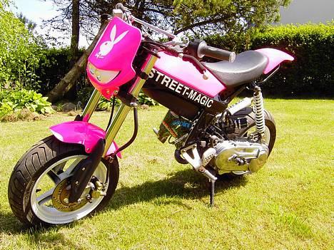 Suzuki Street Magic -Playboy- billede 6