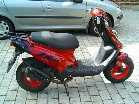 PGO Hot 50 - SOLGT - Klam udstødning - skifter den snart billede 4