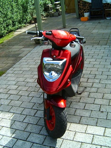 PGO Hot 50 - SOLGT - Fronten billede 6