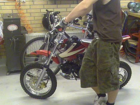 Puch Maxi K 1 Ghost Rider - Min crosser jeg nåede at have under 24 timer før de tog den :´( Snøft! billede 9