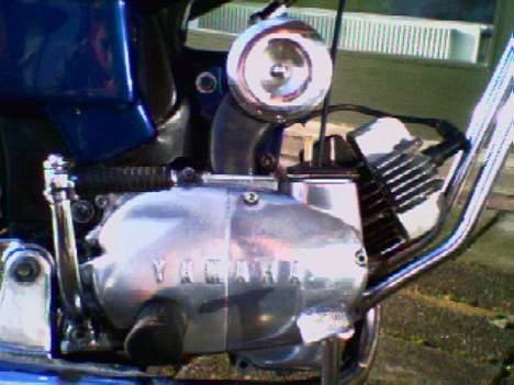 Yamaha fs-1 4-Gear DX (TIL SALG) - Undskyld kvalliten på billedet, det er taget med min mobil - motoren ser lige pt ud som på billedet (højglanspoleret) billede 10