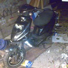 PGO hot 50 den er sku væk øv 