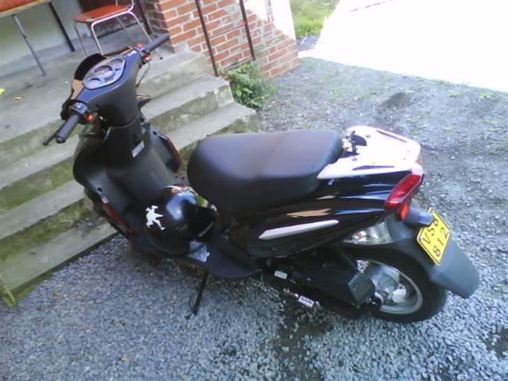 Skyteam bautian taget af politiet billede 3