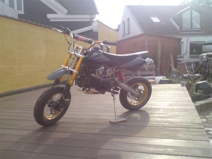 MiniBike SOLGT TIL POLLE FOR SATAN billede 1