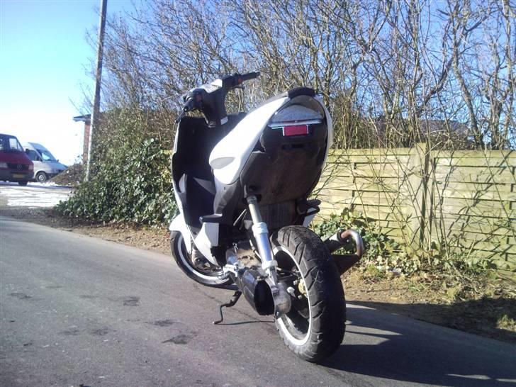 Yamaha Aerox / MBK Nitro Solgt billede 1