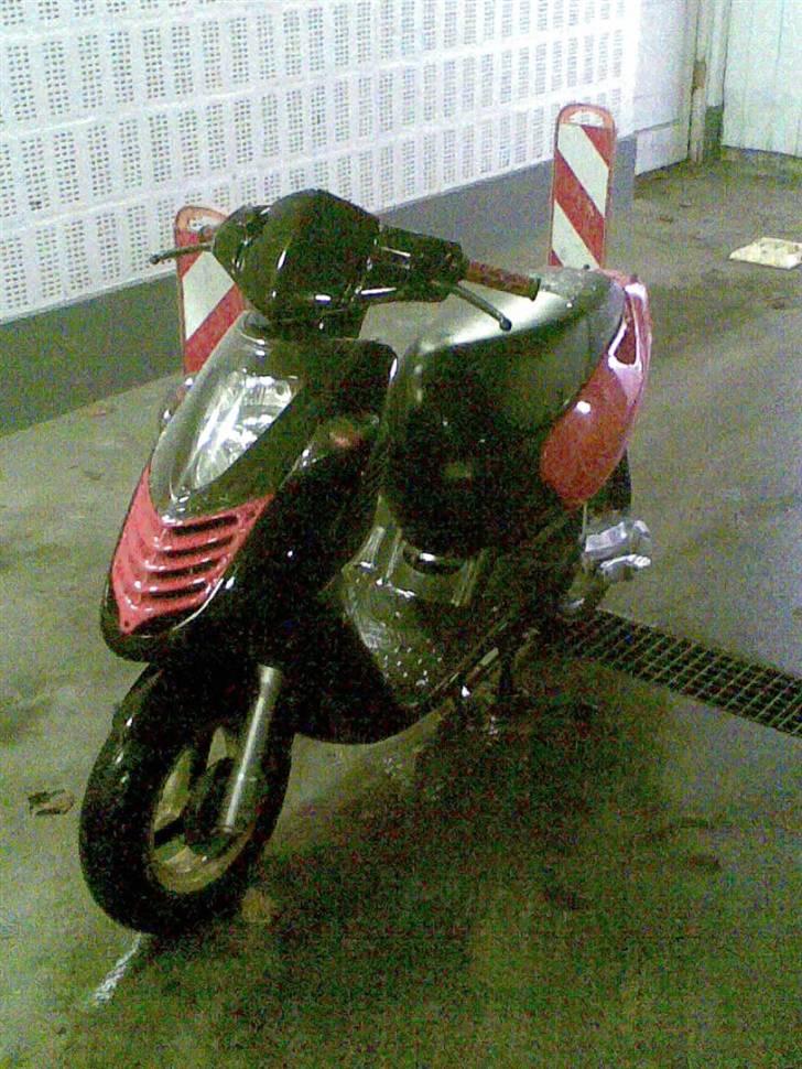 Aprilia sonic totalt skadet :S billede 10