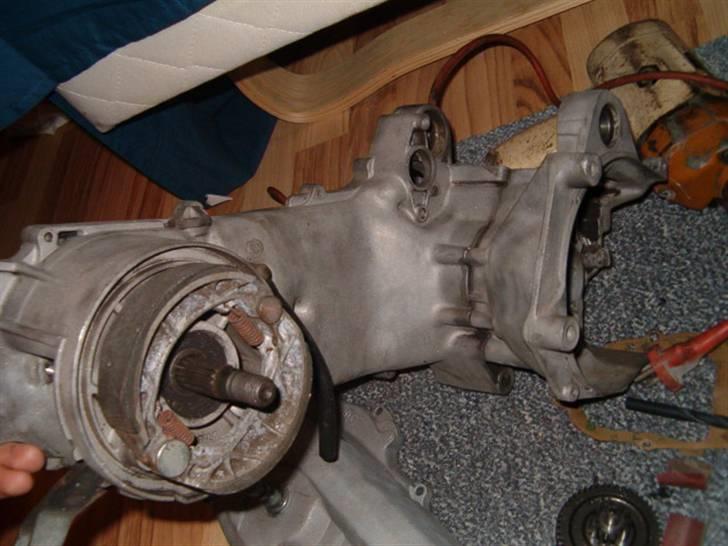 Aprilia sprinter AC (projekt) - efter sandblæsning, klar til lidt maling billede 10