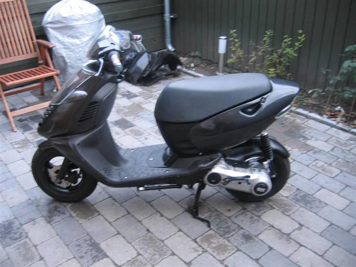 Aprilia Sonic  // SOLGT // billede 3