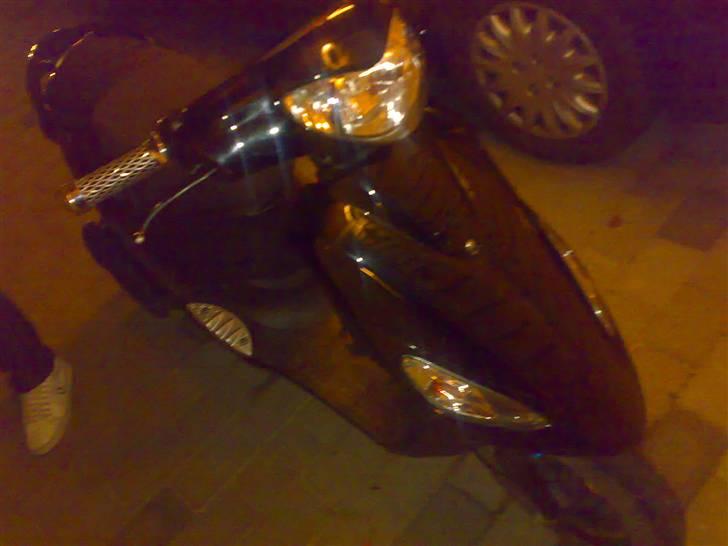 PGO Black Magic billede 1