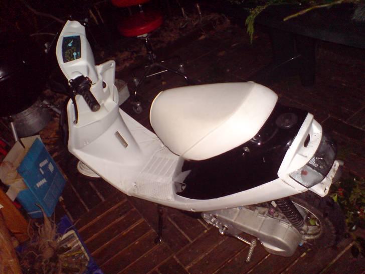 Yamaha jog - NU hvor den er færdig :P billede 11