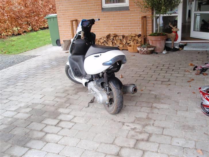 Aprilia Sonic Byttet. - jeg ved godt jeg mangler en røv plade? :D  billede 4