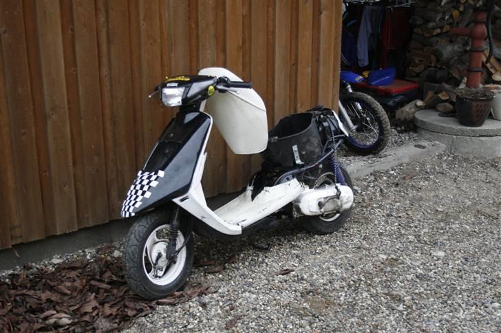 Yamaha Jog SOLGT! - Joggen :) billede 1