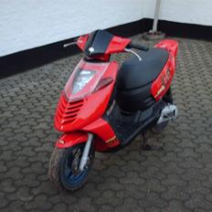 Aprilia sonic gp (solgt)