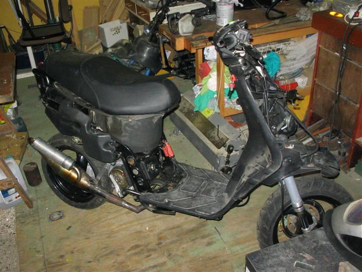 Piaggio nrg mc 3. VÆK - som den står nu. den kører pisse godt  billede 4